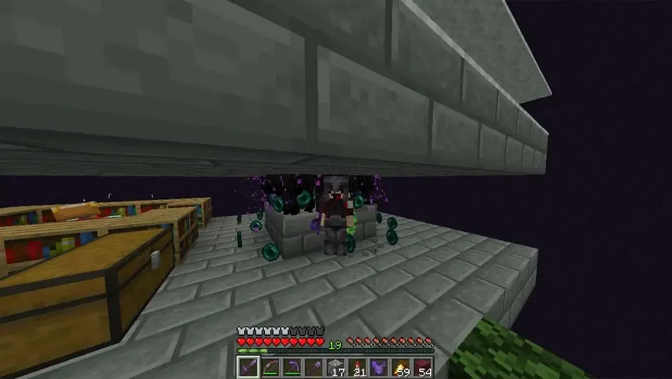 Granja de enderman en Minecraft con un fondo de la dimensión del End